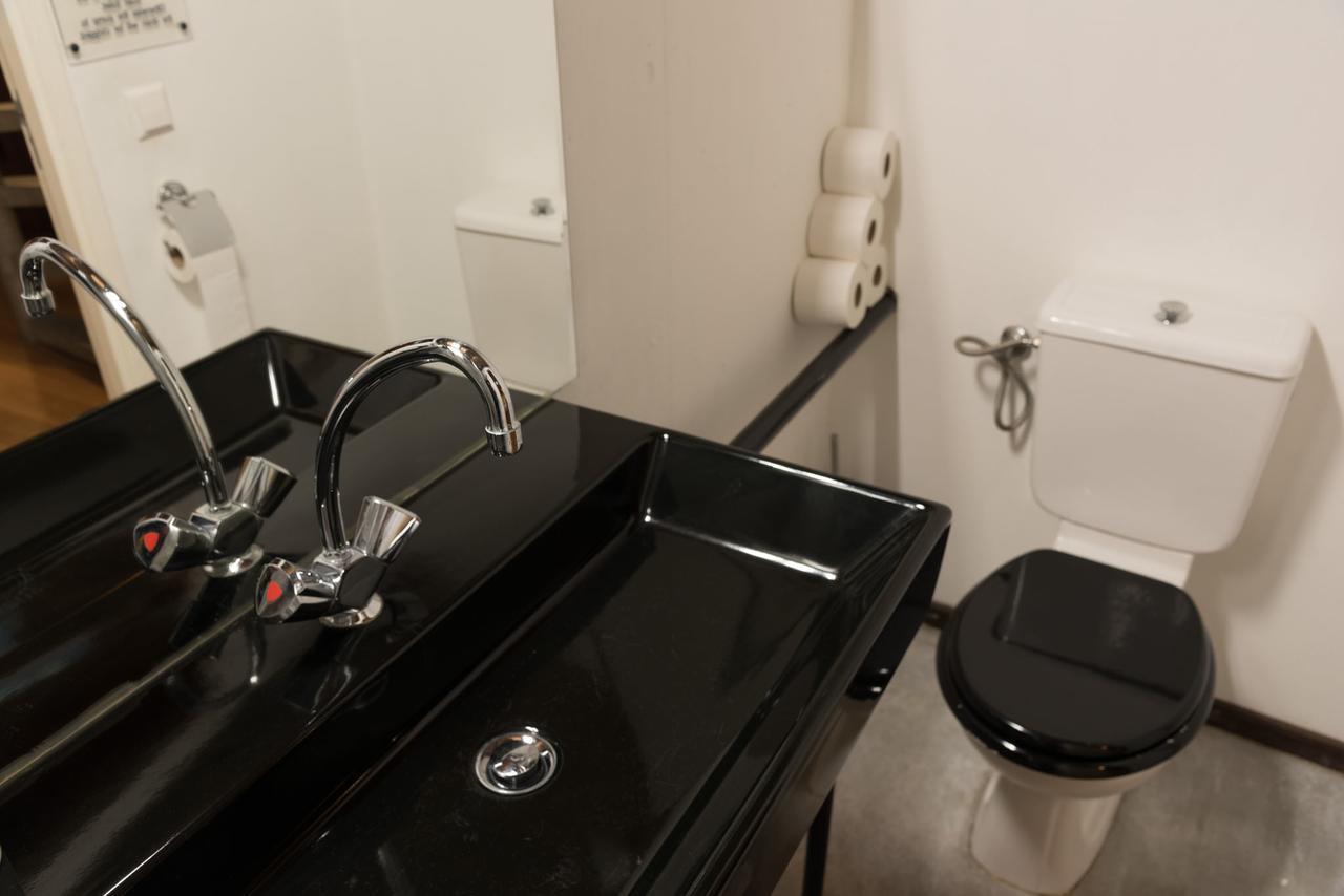 Bed and Breakfast The Warehouse Amsterdam Esterno foto